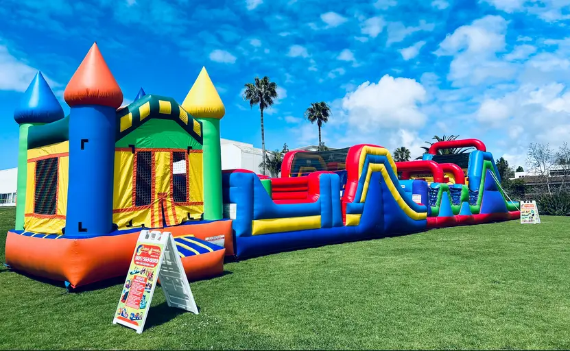 inflatable obstacle course at the party 4